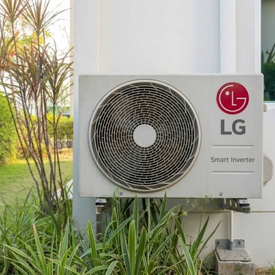 LG DualCool "Libero Smart" 12000 BTU - immagine 2